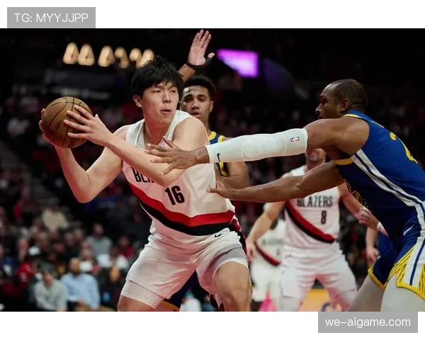 杨瀚森挡拆制造错位压制对手内线，较赛季初效率回升